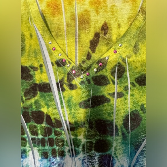 Apt. 9 Green, Blue, and Purple Short Sleeve V-Neck Top Size L - Picture 13 of 16